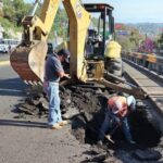 Se atiende de manera emergente socavón en Lázaro Cárdenas; precaución al circular en la zona
