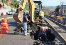 Se atiende de manera emergente socavón en Lázaro Cárdenas; precaución al circular en la zona