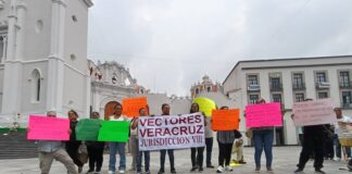 Extrabajadores de Vectores piden diálogo con Rocío Nahle y denuncian contratos “precarios”.