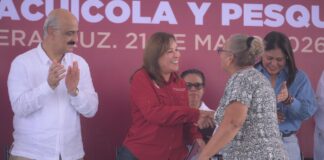 Cumple Rocío Nahle con pescadores; inicia entrega de apoyos a más de 20 mil productores.