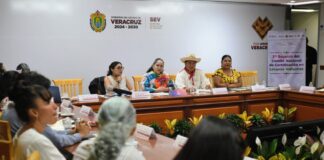Educación indígena y certificación lingüística avanzan con trabajo coordinado: SEV