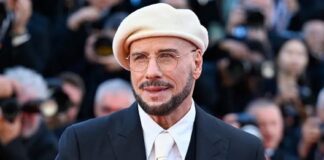 El nuevo look de John Travolta en Cannes en su debut como director.