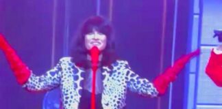 Laura Pausini deleitó al público mexicano con más de tres horas de concierto.