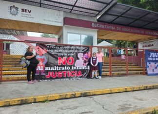 Madres de familia exigen justicia por maltrato infantil en primaria de El Higo.