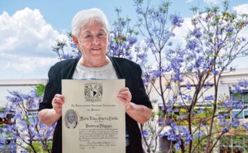 Doctora a los 89 años: una vida dedicada al estudio.