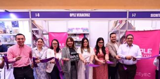OPLE Veracruz en la Feria Internacional del Libro Universitario
