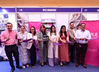 OPLE Veracruz en la Feria Internacional del Libro Universitario
