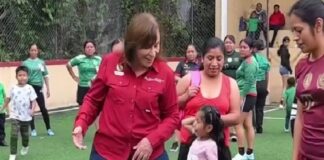 #Video: Rocío Nahle en una reta de futbol en la Altas Montañas de Veracruz
