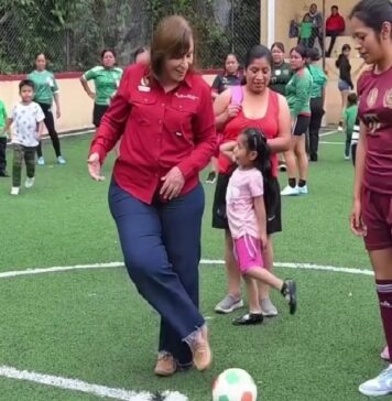 #Video: Rocío Nahle en una reta de futbol en la Altas Montañas de Veracruz