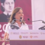 Rocío Nahle encabeza entrega de tarjetas Rita Cetina para más de 312 mil estudiantes