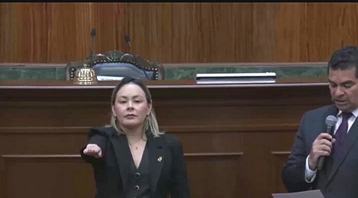 Yeraldine Bonilla, primera mujer gobernadora interina de Sinaloa.