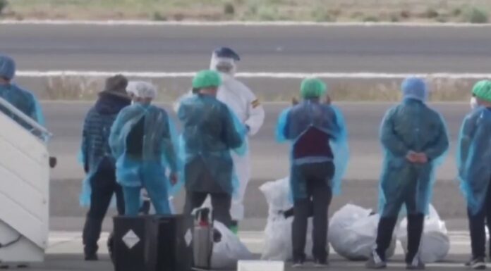 Desembarco escalonado de pasajeros de crucero con hantavirus terminará el lunes.