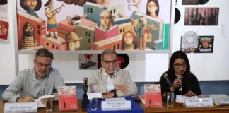 En la FILU UV analizan retos del modelo democrático.