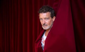 Antonio Banderas desmiente rumores de ruina financiera; defiende proyecto cultural del Teatro del Soho