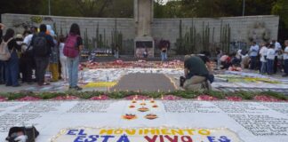 “¡Porque vivos se los llevaron, vivos los queremos!”: madres buscadoras realizan velada por la memoria