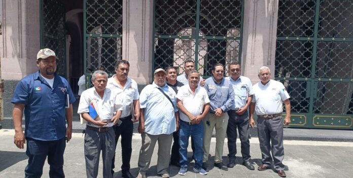 AMOTAC trabsportistas en palacio de Gobierno