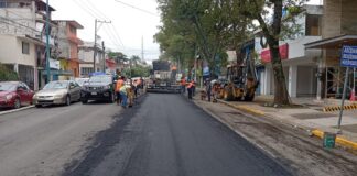 Este martes continúan los trabajos de bacheo sobre Miguel Alemán