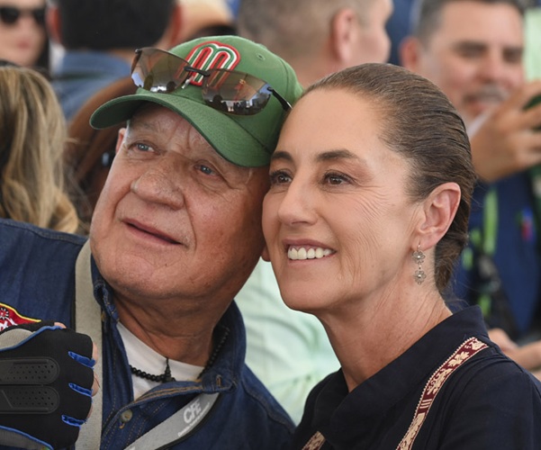 Claudia Sheinbaum Selfie dia del padre