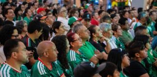 No fue cualquier jueves, ¡se sufrió, se gritó y se celebró! Xalapa vibró desde el Palacio Municipal