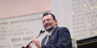 Sancionarían penalmente la violencia contra adultos mayores.