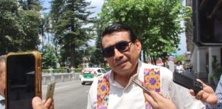 Detectan dos casos más de familiares de diputados en la nómina del Congreso de Veracruz.