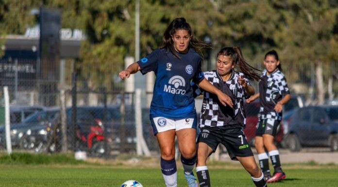 Más de 16 millones de mujeres futbolistas enfrentan brecha salarial y baja participación directiva
