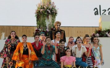 Estíbalitz Ruiz, del musical de Godspell de Antonio Banderas, conmueve con su voz al Papa durante su visita a España