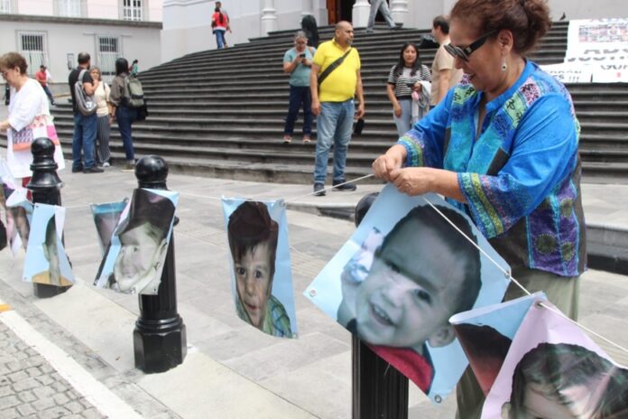 Guarderia ABC protesta en Xalapa
