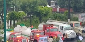 AMOTAC se moviliza para exigir a gobierno federal seguridad en carreteras ante robos, secuestros y asesinatos de transportistas.