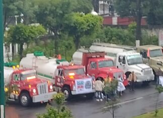 AMOTAC se moviliza para exigir a gobierno federal seguridad en carreteras ante robos, secuestros y asesinatos de transportistas.
