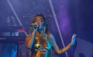 Karol G deslumbró con un diseño de Victoria´s Secret en Billion Club de Spotify