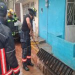 Lluvias provocaron inundaciones en Banderilla; PC reporta afectaciones en viviendas y vehículos.