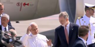 Falla mecánica retrasa regreso de León XIV a Roma; Felipe VI facilita avión oficial para concluir visita a España