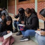 Mujeres traducirán a nueve lenguas indígenas de Oaxaca la Ley Olimpia