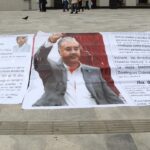 Maestros jubilados acusan abandono sindical; viuda responsabiliza a dirigente por falta de atención a invalidez de docente fallecido.