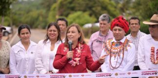 Rocío Nahle entrega tramo Acayucan-Comején; justicia social para el sur