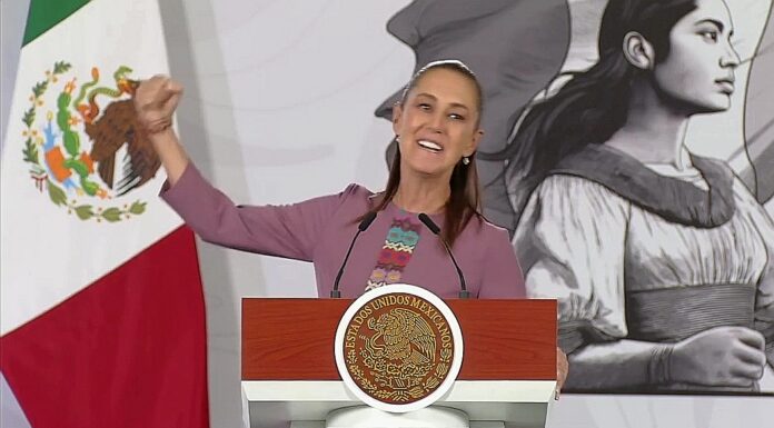 #VIDEO “Ya supérenlo”: Sheinbaum descalifica versión atribuida a Monsiváis sobre AMLO.