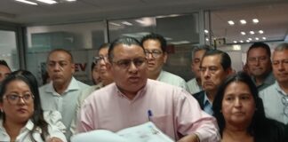 Sindicatos magisteriales rechazan con protesta relevo en Recursos Humanos de la SEV