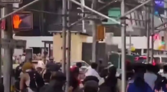 Times Square: reportes de disparos desatan estampida en el corazón de Nueva York durante el Mundial 2026
