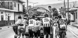 Fuera de lugar, futbol más allá del espectáculo.