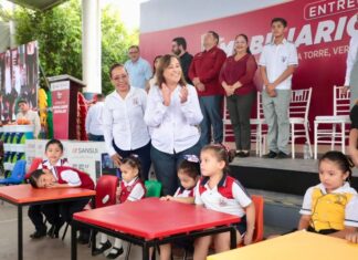 Ninguna escuela quedará fuera del programa de mobiliario: Rocío Nahle García
