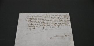 México recupera documento original firmado por Hernán Cortés robado hace más de 30 años