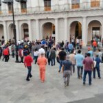 Evacúan edificios del centro de Xalapa tras sismo con epicentro en Guerrero.