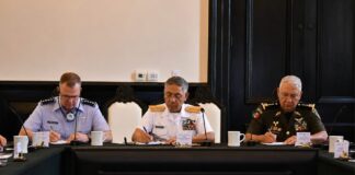 Secretarios de Defensa y Marina de México se reunieron con el Comandante del Comando Norte de los E.U. en Veracruz