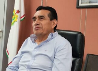 Alcaldes y Alcaldesas “pórtense bien”, les advierte Esteban Bautista