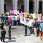 Denuncia presunto despojo de vivienda y acusa red inmobiliaria; pide intervención de la Fiscalía.