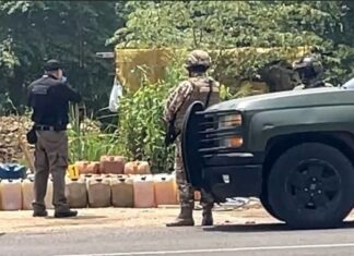 FGR asegura más de mil 800 litros de hidrocarburo en Veracruz