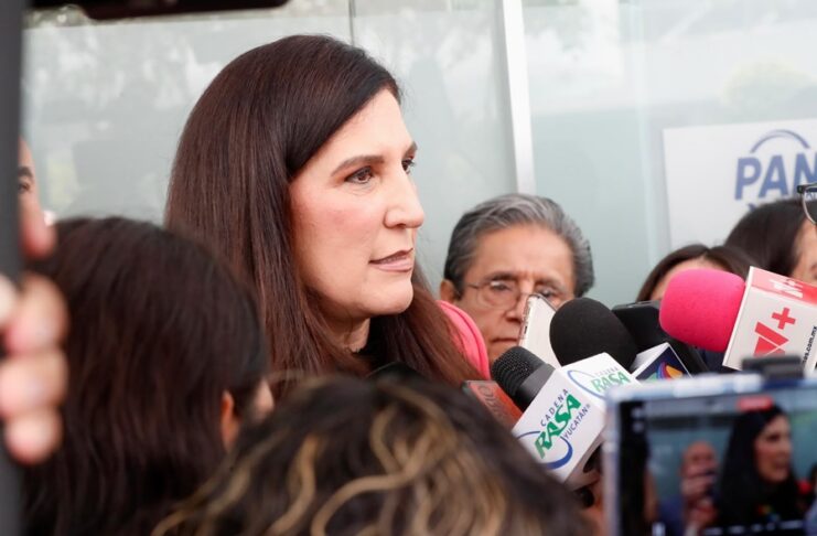 López Rabadán pide blindar libertad de expresión e incluir a mañaneras en consulta sobre audiencias