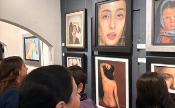 “Cosecha de pigmento, luz y textura” celebra primera década del estudio Edith Ruiz con la mayor exhibición de pastel del país