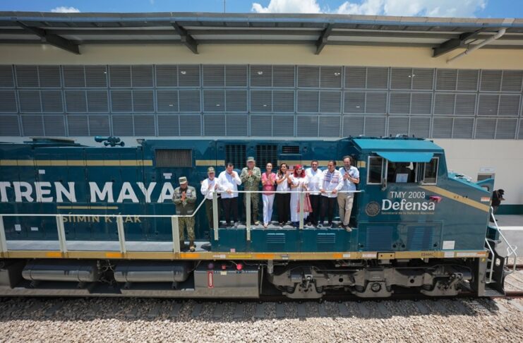 Presidenta Sheinbaum anuncia arribo de 12 locomotoras del Tren Maya de carga
